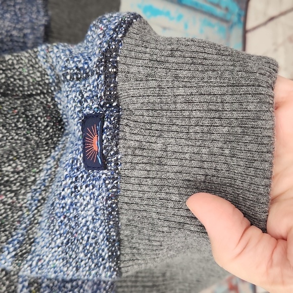 Faherty | Luxe Heather Reversible Crew - Picture 3 of 5